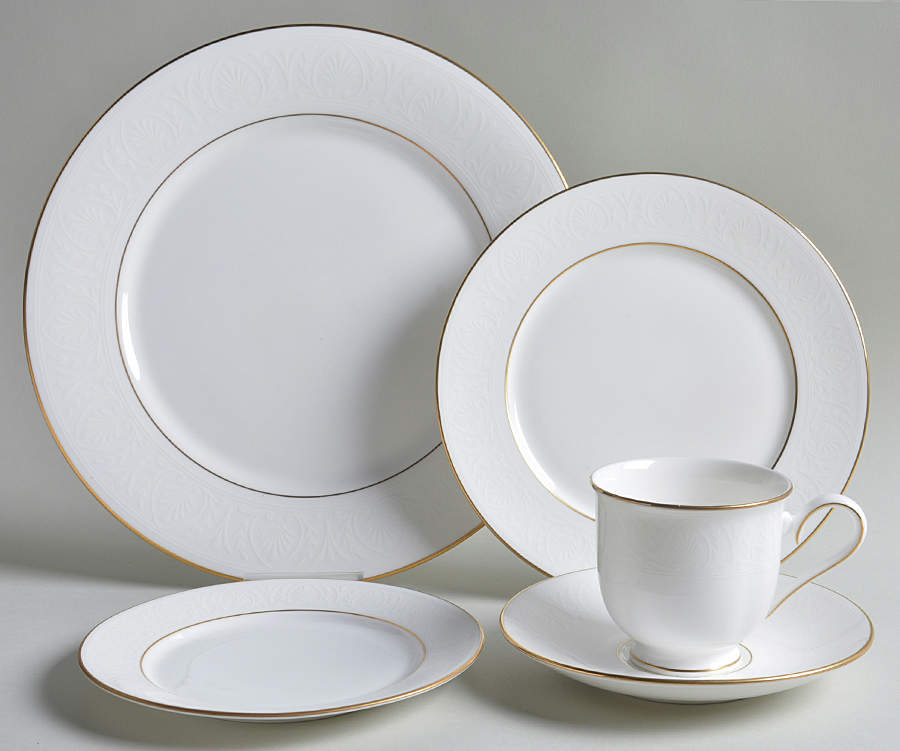 Hannah Gold 40 Piece Estate Set by Lenox-1