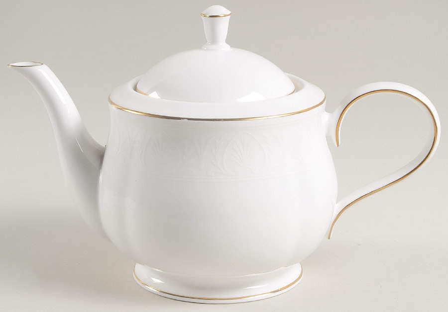 Hannah Gold Teapot & Lid by Lenox-1