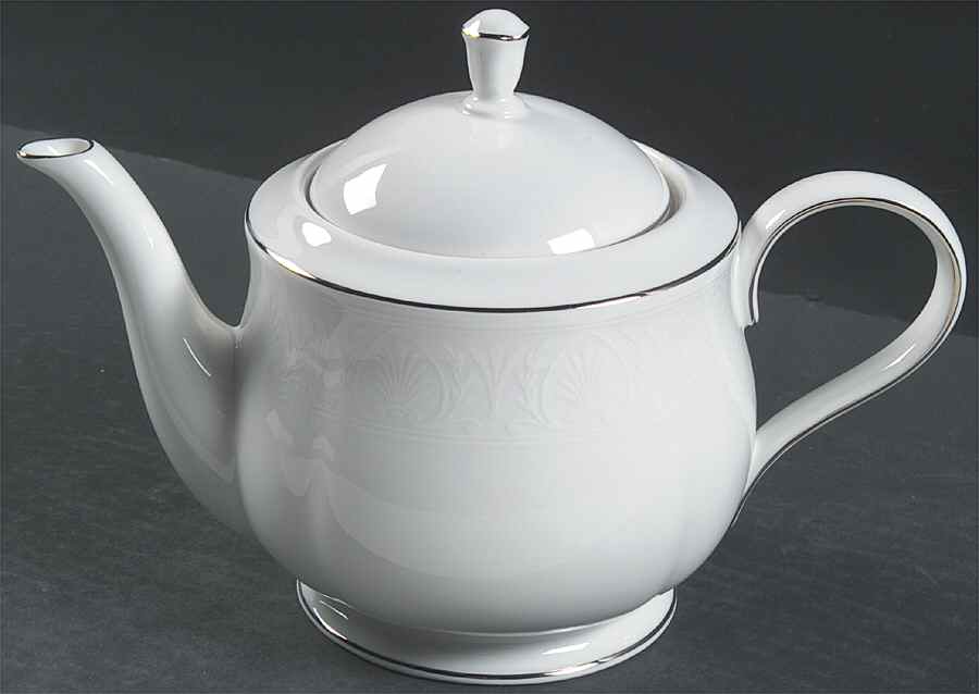 Hannah Platinum Teapot & Lid by Lenox-1