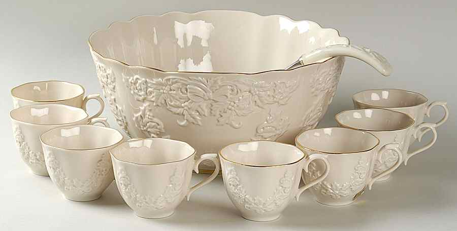 Holiday Hostess (Giftware) (10 Piece) Punch Set (Punch, 8 Cup/Punch, Ladle) by Lenox-1