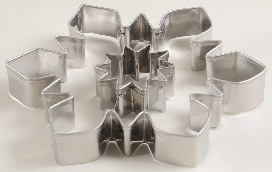 Holiday (Dimension) Metal Cookie Cutter by Lenox-1