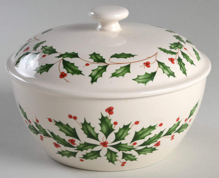 Holiday (Dimension) Small Oven-To-Table Round Covered Casserole by Lenox-1