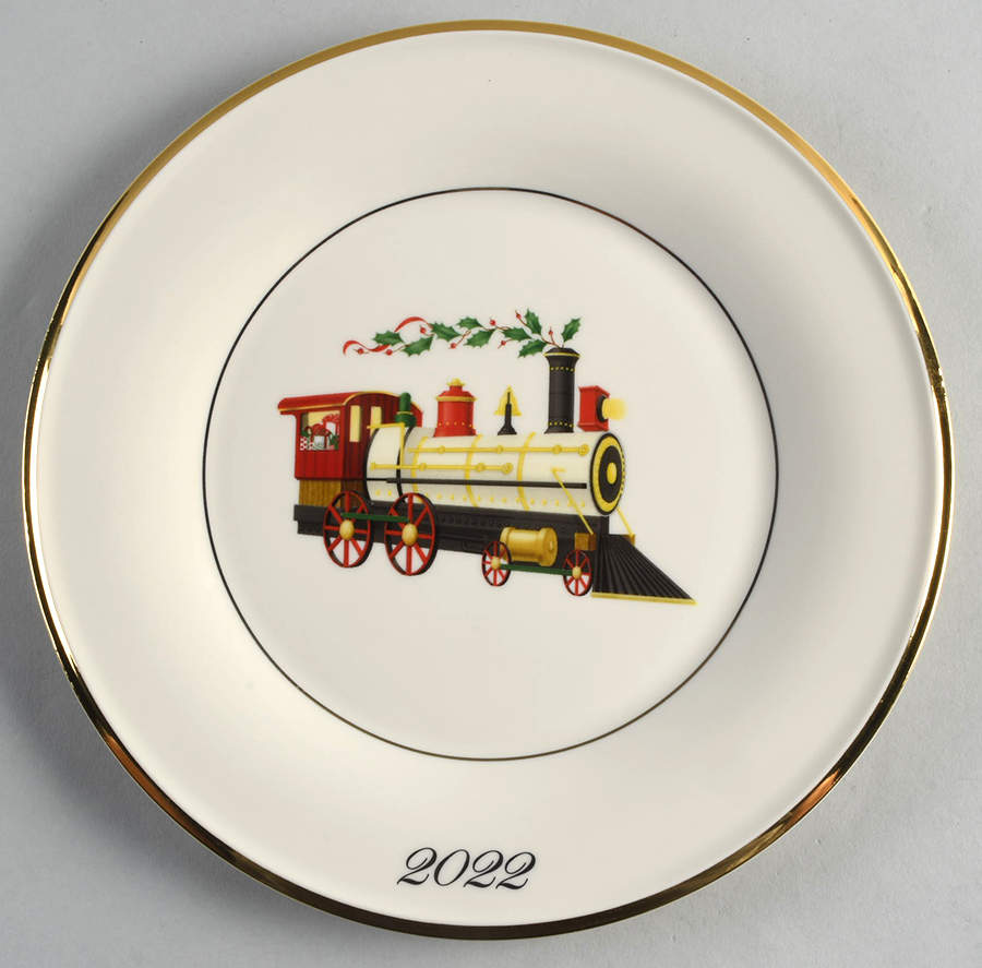 Holiday (Dimension) 2022 Annual Accent Luncheon Plate by Lenox-1