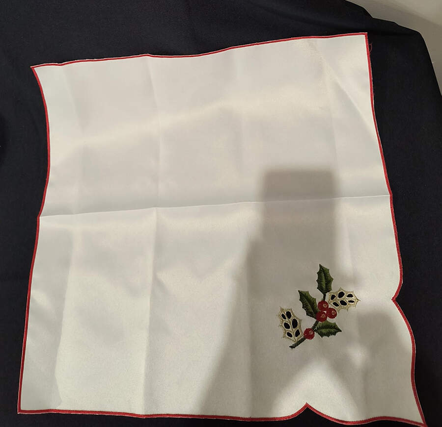 Holiday (Dimension) 19" Cloth Napkin - Set of 4 by Lenox-1