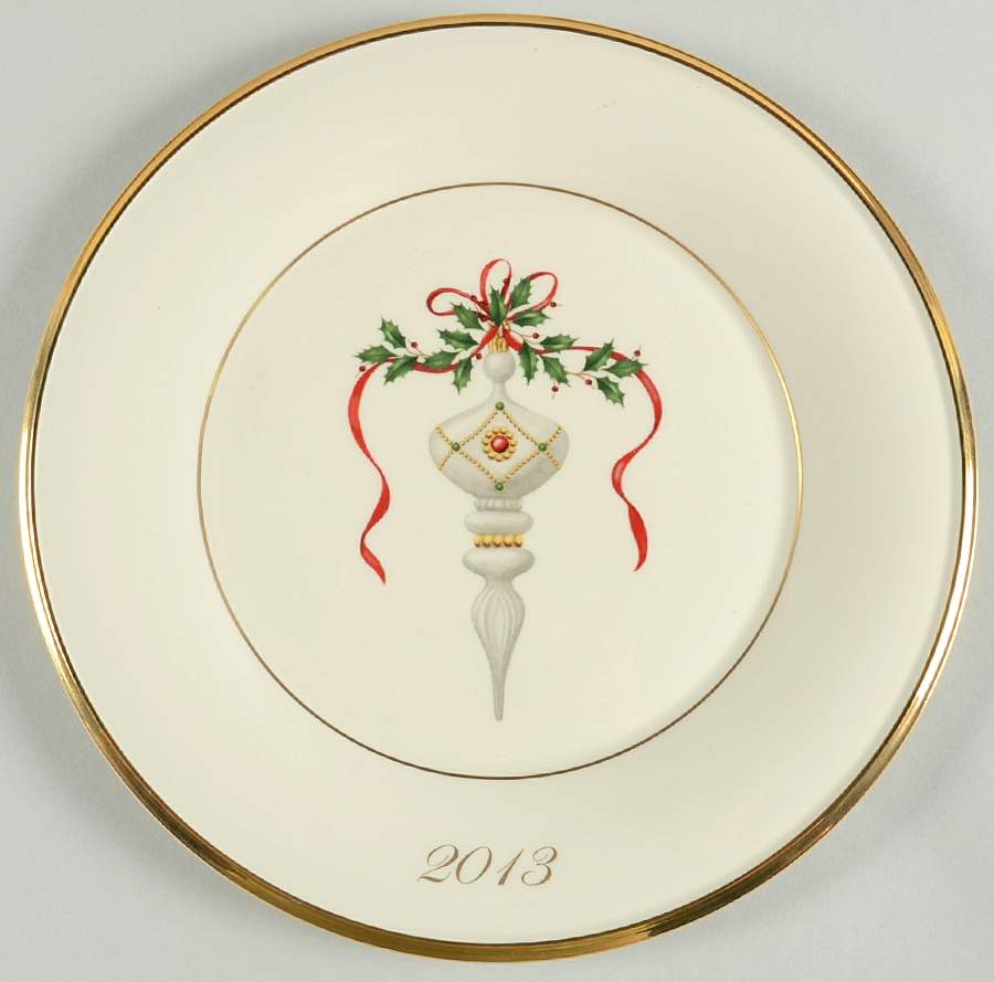 Holiday (Dimension) 2013 Annual Accent Luncheon Plate by Lenox-1