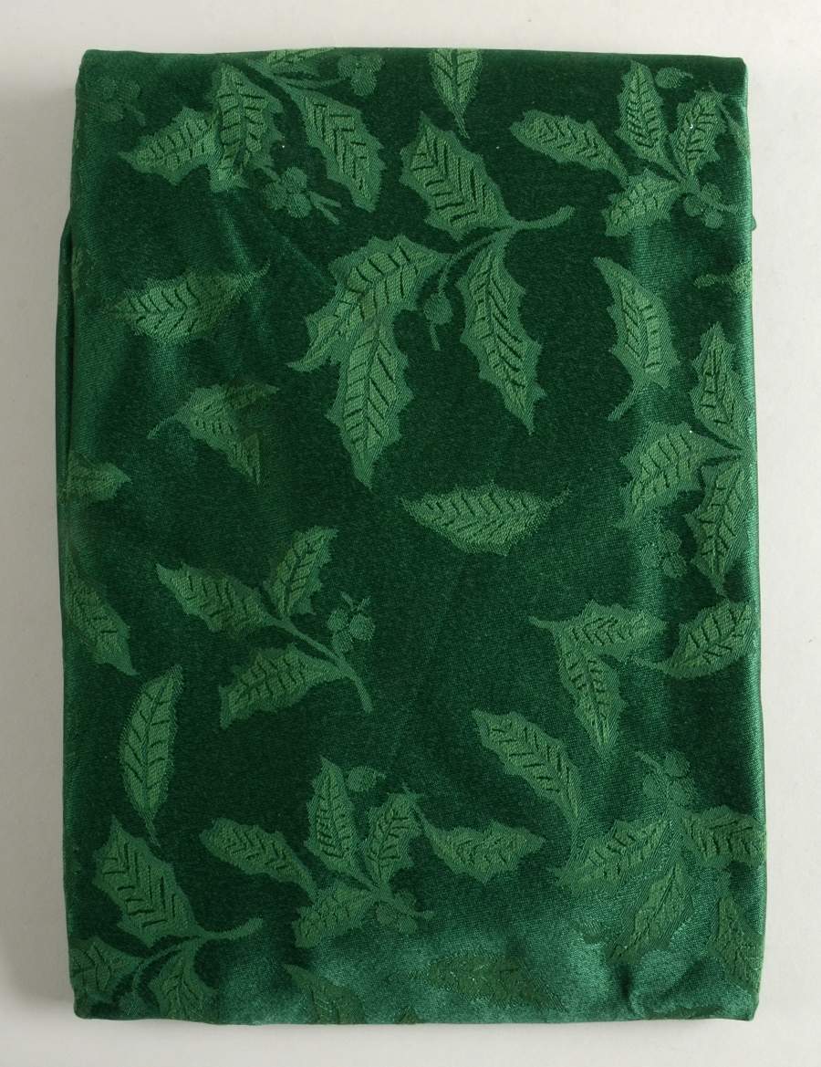Holiday (Dimension) 70" Round Tablecloth by Lenox-1