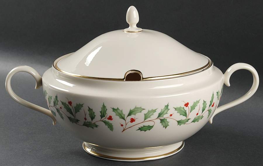 Holiday (Dimension) Tureen & Lid by Lenox-1