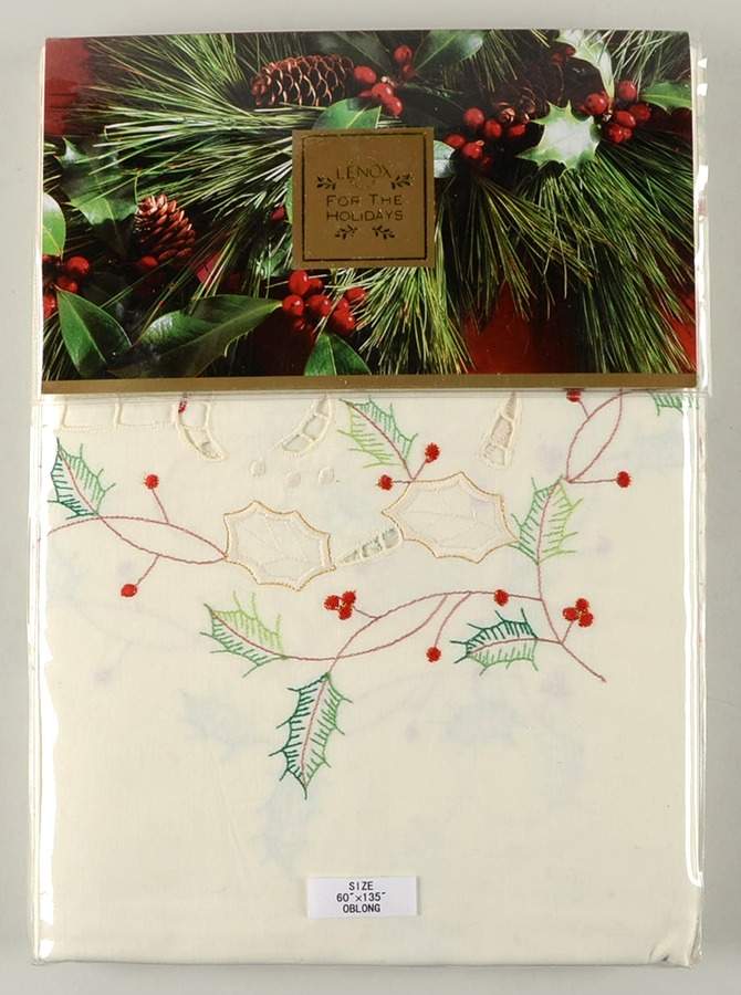 Holiday (Dimension) 60" X 135" Oblong Tablecloth by Lenox-1