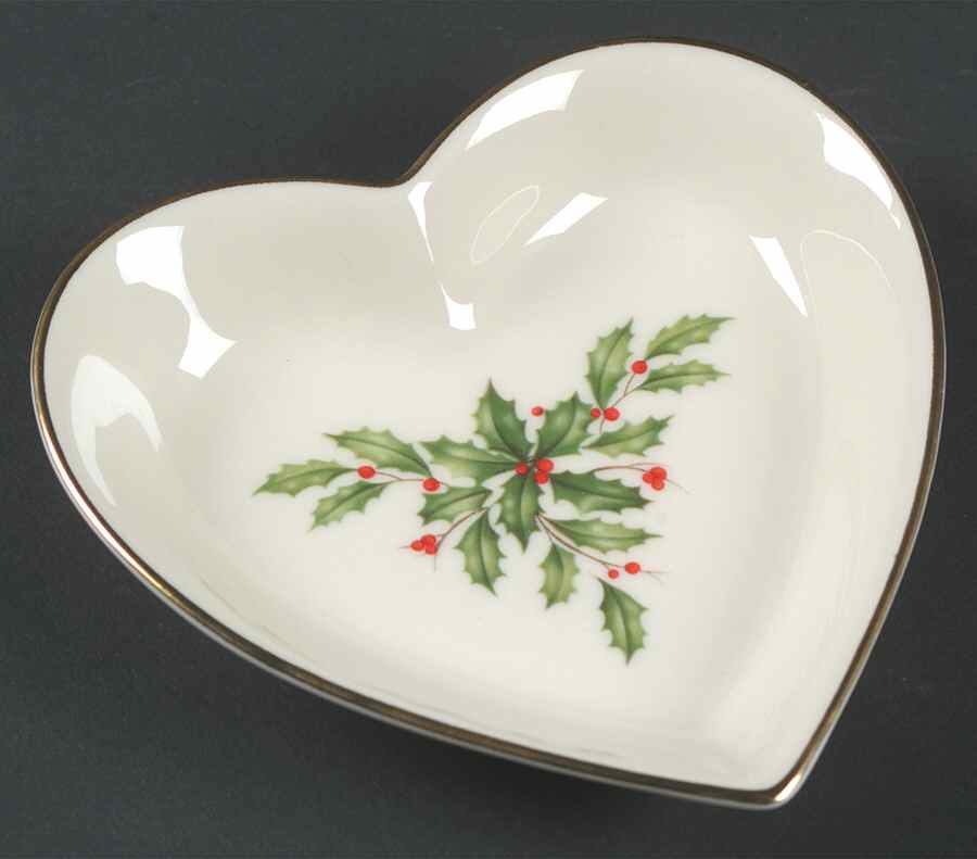 Holiday (Dimension) Jewelry Dish by Lenox-1