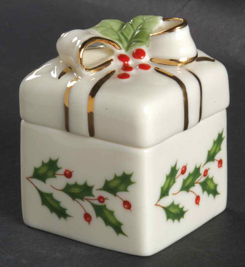 Holiday (Dimension) Square Box with Lid by Lenox-1