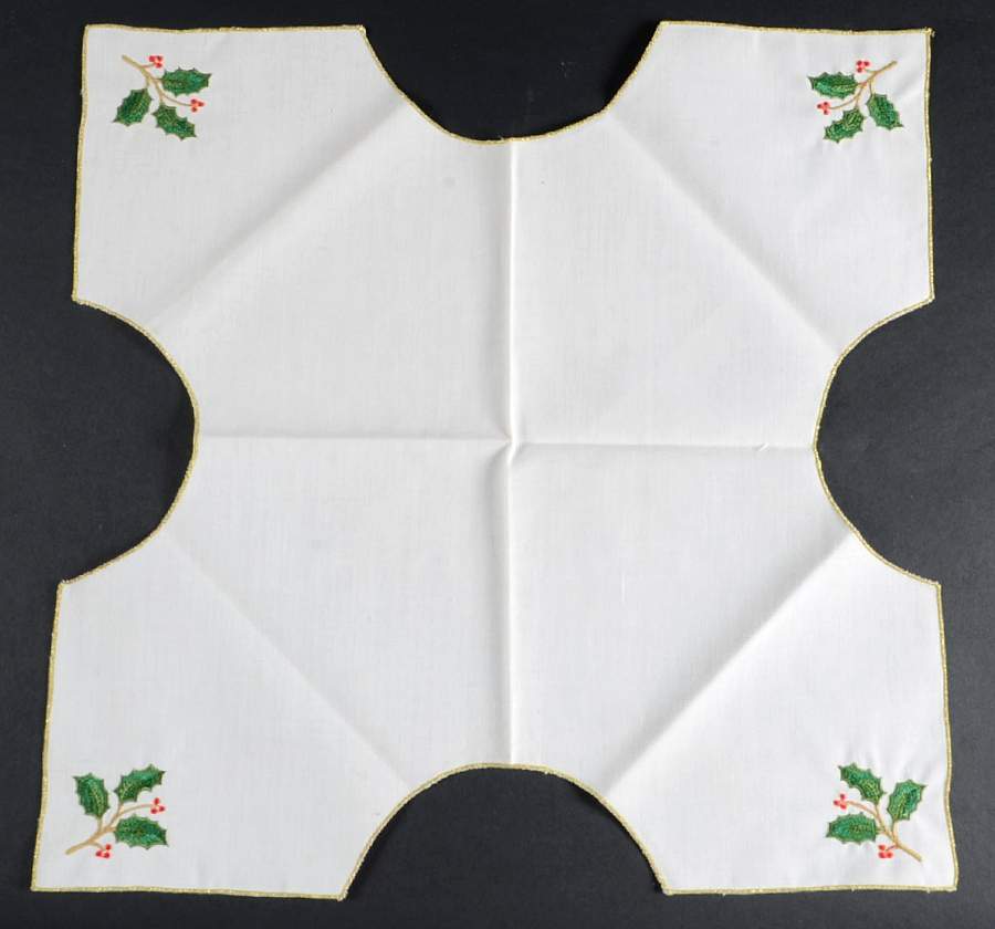 Holiday (Dimension) Cloth Roll Warmer by Lenox-1
