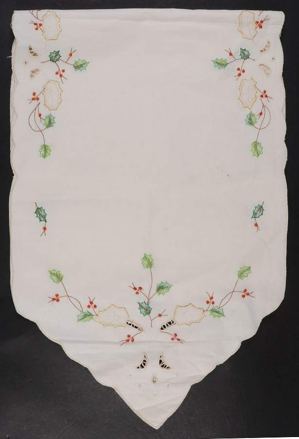 Holiday (Dimension) 13" X 70" Cloth Table Runner by Lenox-1