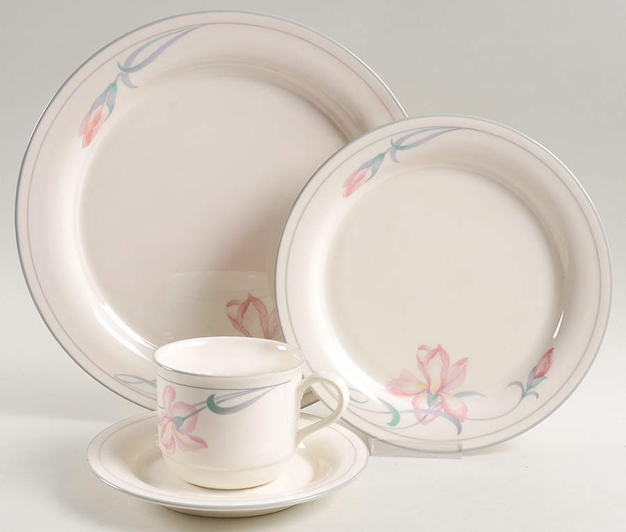 Iris on Grey 4 Piece Place Setting by Lenox-1