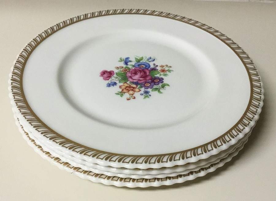 J330 Luncheon Plate by Lenox-1