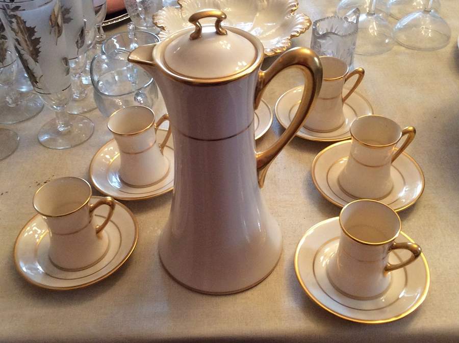 J34 Chocolate Pot & Lid by Lenox-1