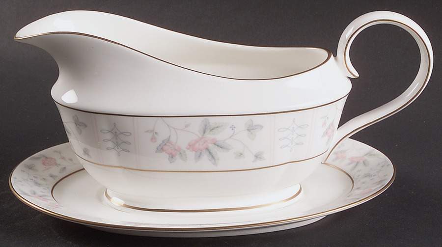 Jacqueline Gravy Boat & Underplate by Lenox-1