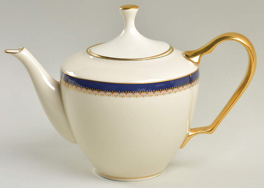 Jefferson Teapot & Lid by Lenox-1