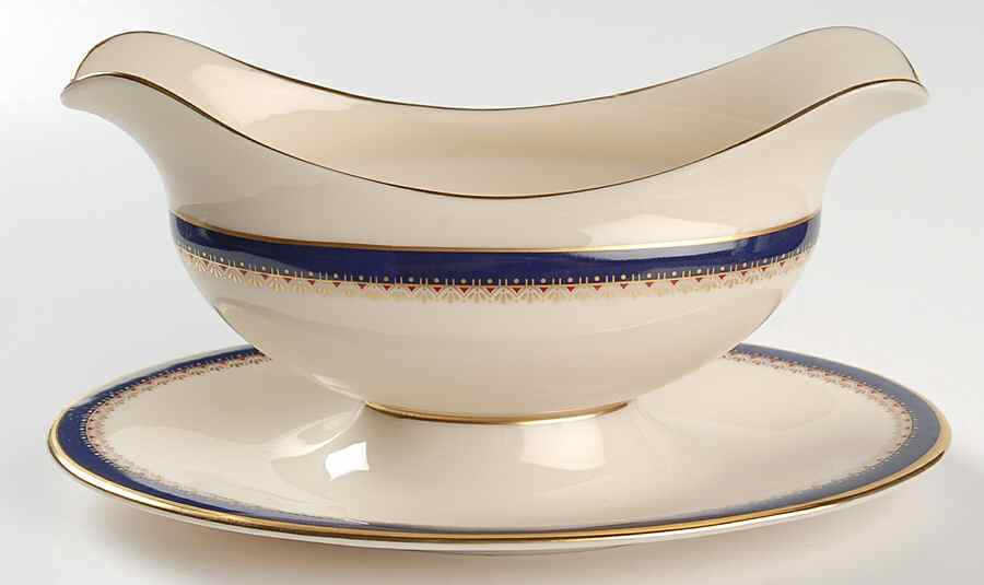 Jefferson Gravy Boat with Attached Underplate by Lenox-1