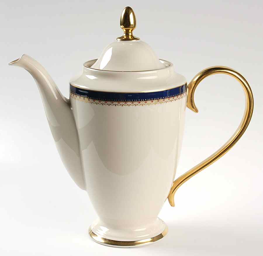 Jefferson 1999 Shape Coffee Pot & Lid by Lenox-1