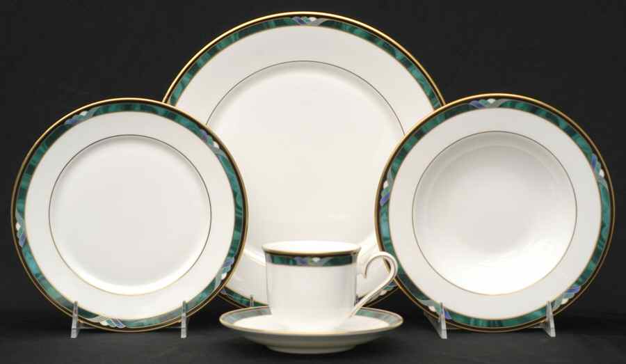 Kelly 5 Piece Place Setting by Lenox-1