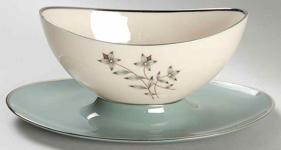 Kingsley Gravy Boat with Attached Underplate by Lenox-1