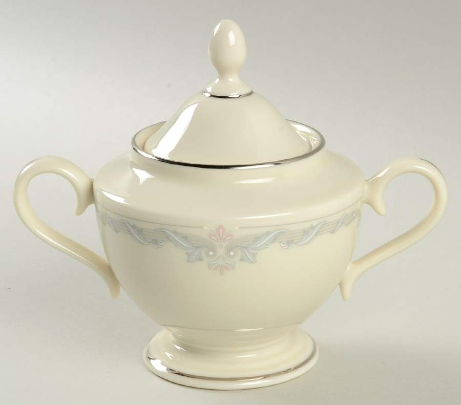 Kingston 1999 Shape Sugar Bowl & Lid by Lenox-1