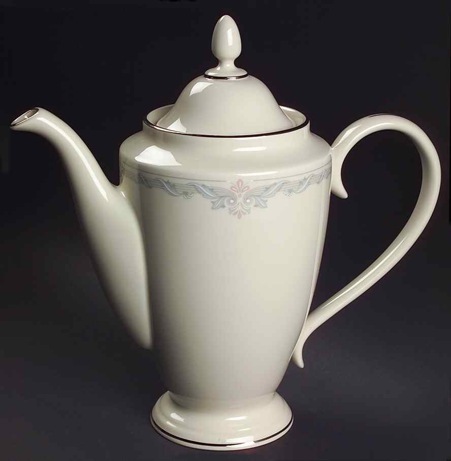 Kingston 1999 Shape Coffee Pot & Lid by Lenox-1