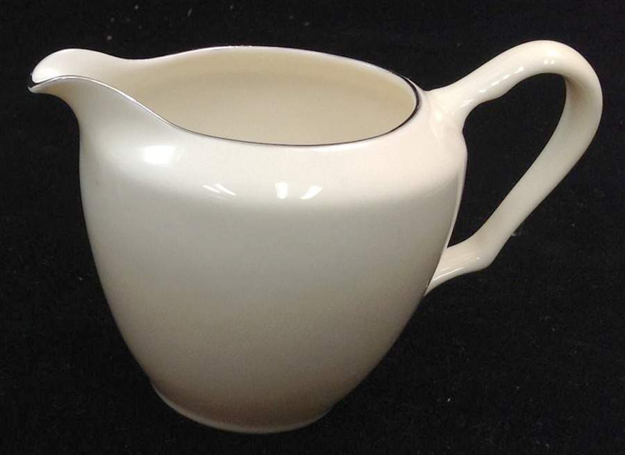 L7 Creamer by Lenox-1