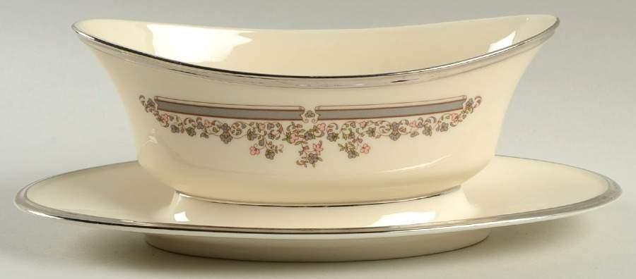 Lace Point Gravy Boat with Attached Underplate by Lenox-1