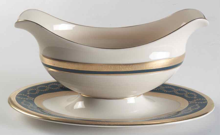 Lenox Heritage Gravy Boat with Attached Underplate by Lenox-1