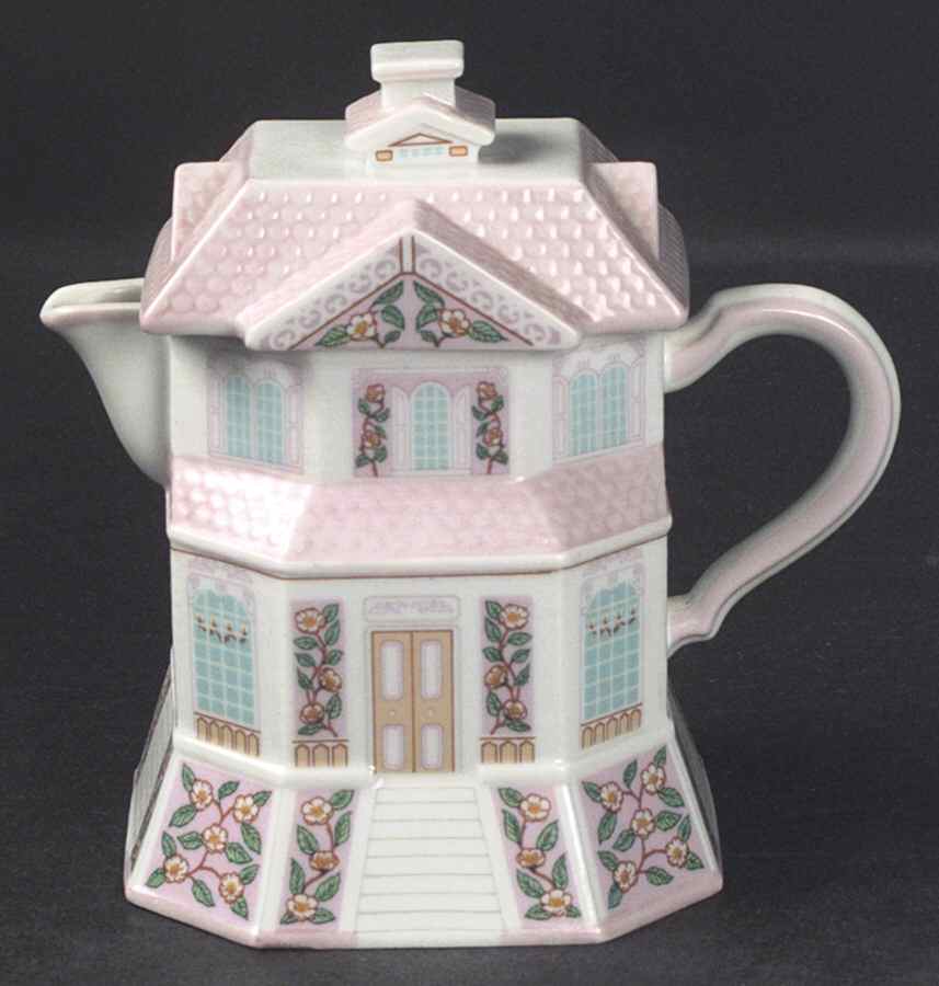 Lenox Village Giftware Creamer & Lid by Lenox-1