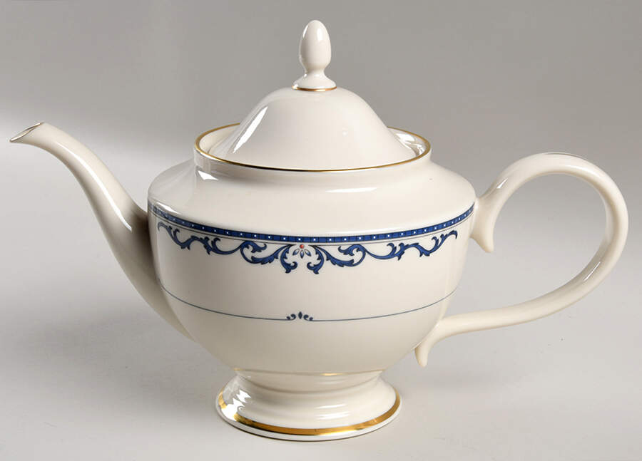 Liberty 1999 Shape Teapot & Lid by Lenox-1