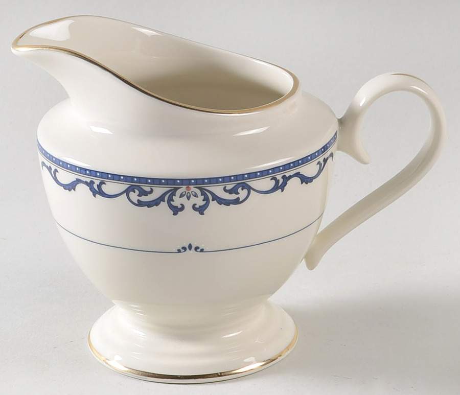 Liberty 1999 Shape Creamer by Lenox-1
