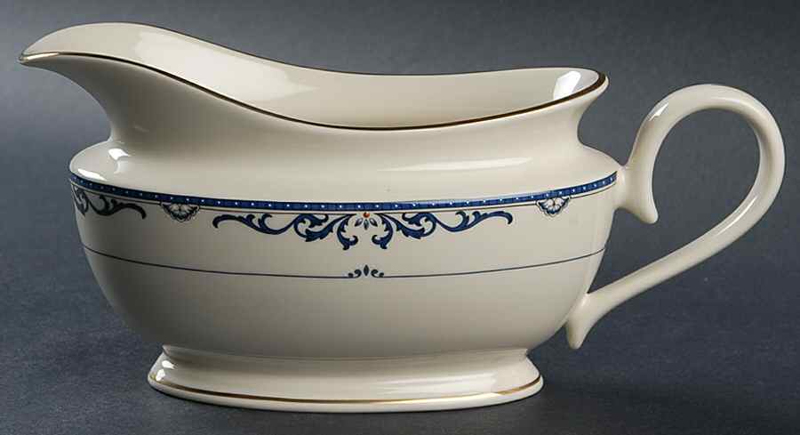 Liberty 1999 Shape Gravy Boat by Lenox-1
