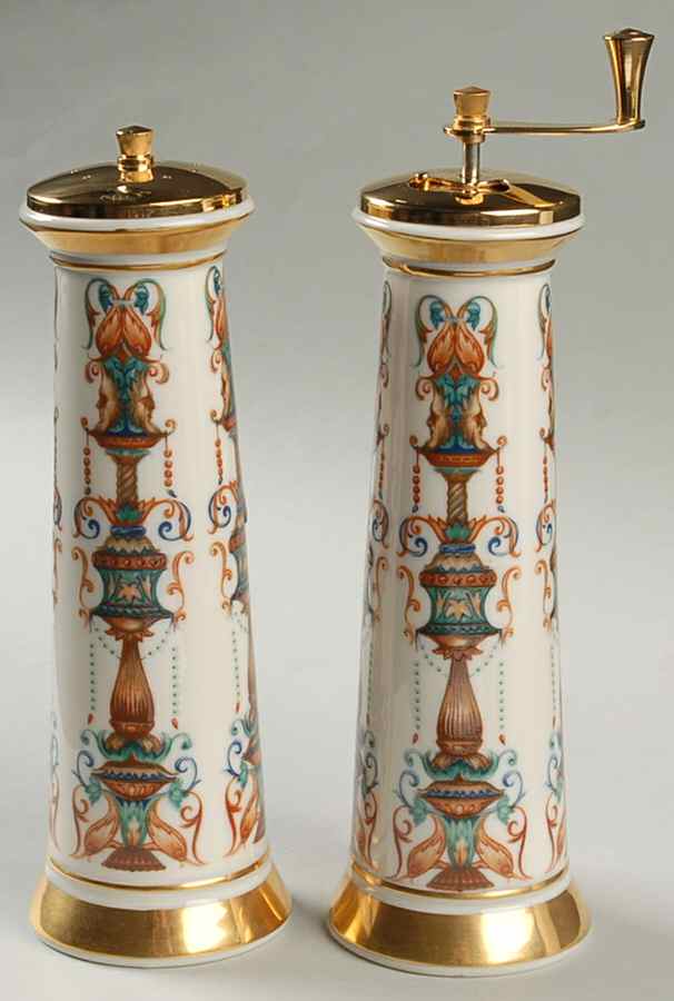 Lido Salt Mill & Pepper Mill Set by Lenox-1