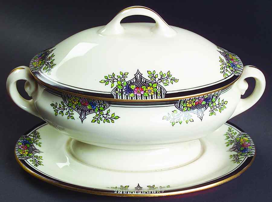 M14 Sauce Boat with Attached Underplate & Lid by Lenox-1