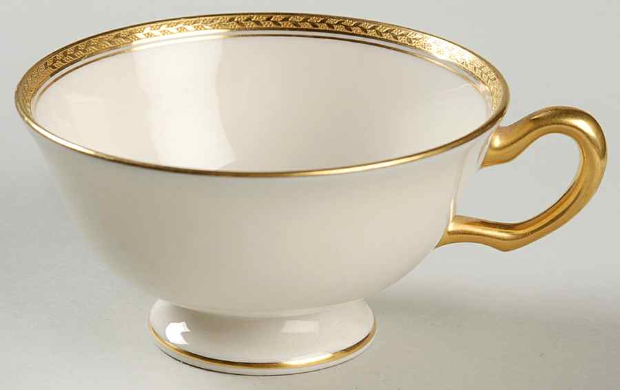M8 Footed Cup by Lenox-1