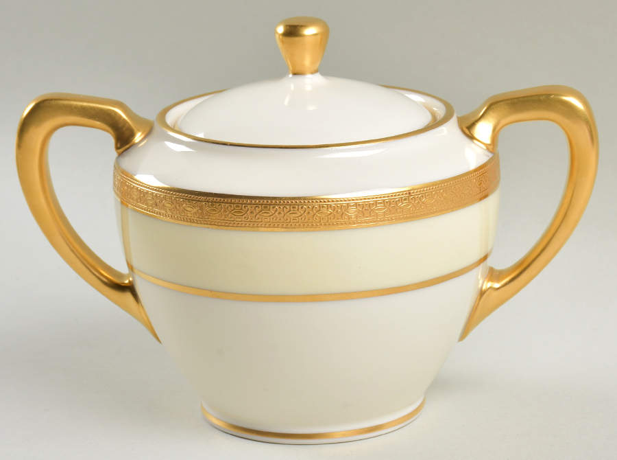 Madison Shape 1962 Sugar Bowl & Lid by Lenox-1