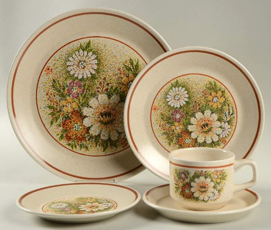 Magic Garden 5 Piece Place Setting by Lenox-1