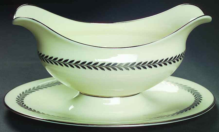 Majesty Gravy Boat with Attached Underplate by Lenox-1