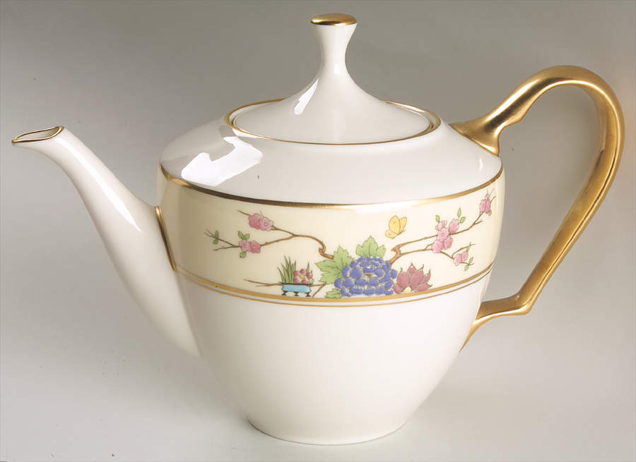 Mandarin Teapot & Lid by Lenox-1