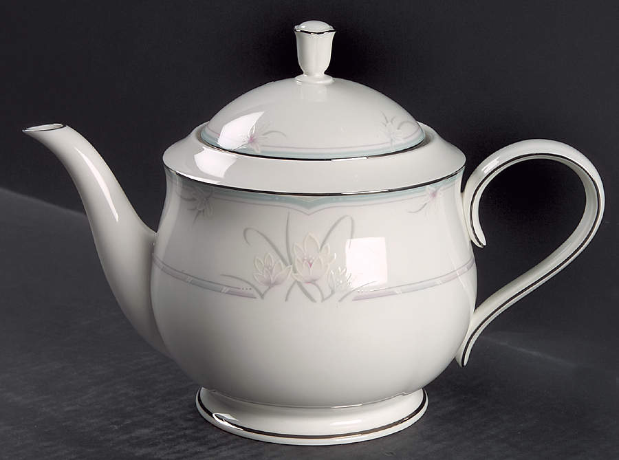 Marianne Teapot & Lid by Lenox-1
