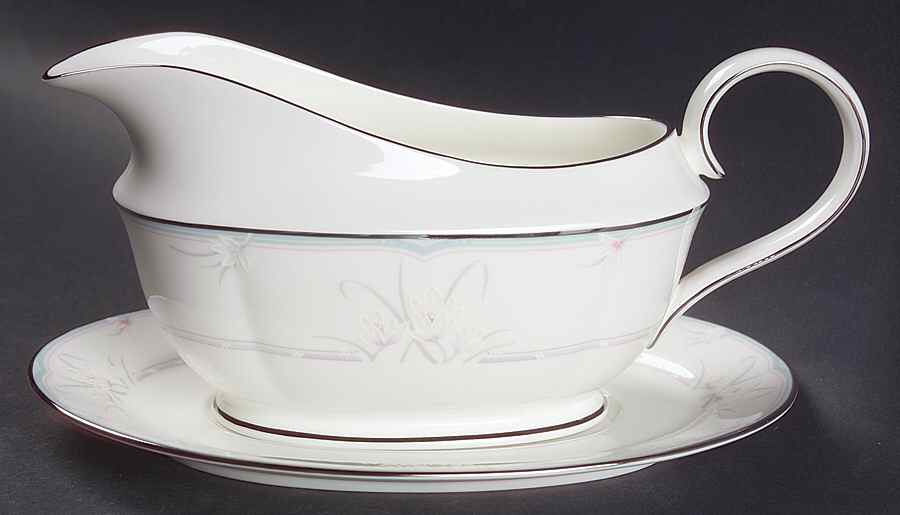 Marianne Gravy Boat & Underplate by Lenox-1