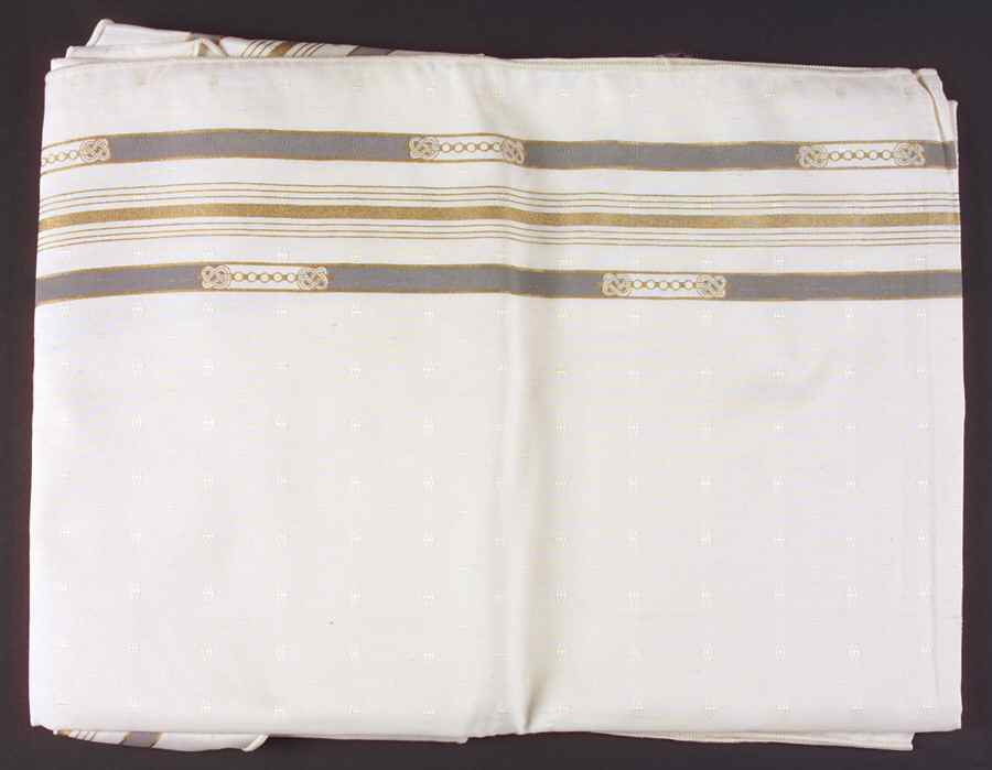 McKinley 62" X 86" Oval Tablecloth by Lenox-1