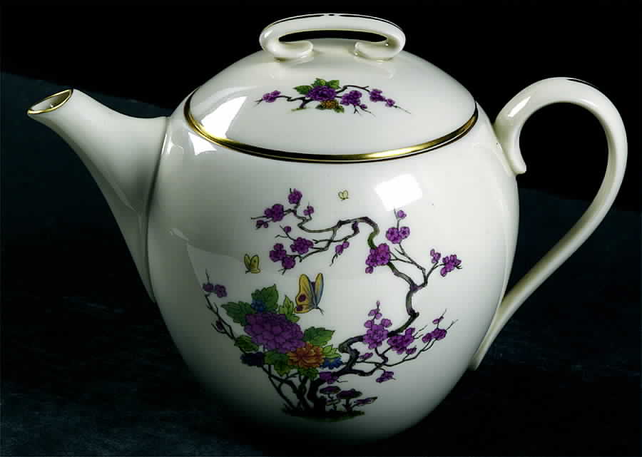Ming Coupe Teapot & Lid by Lenox-1