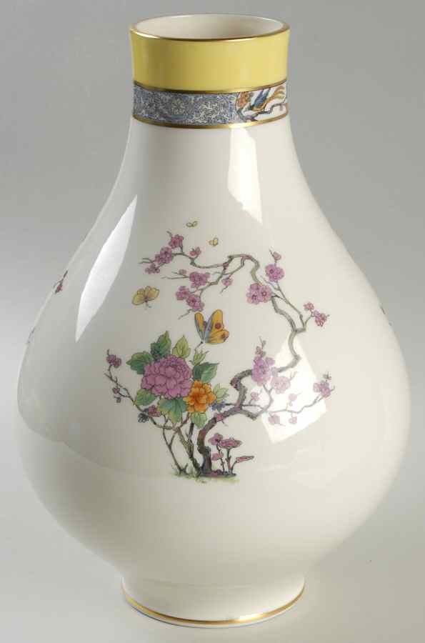 Ming-Birds (Older, Cream, Black Green Stamp) 13" Vase by Lenox-1