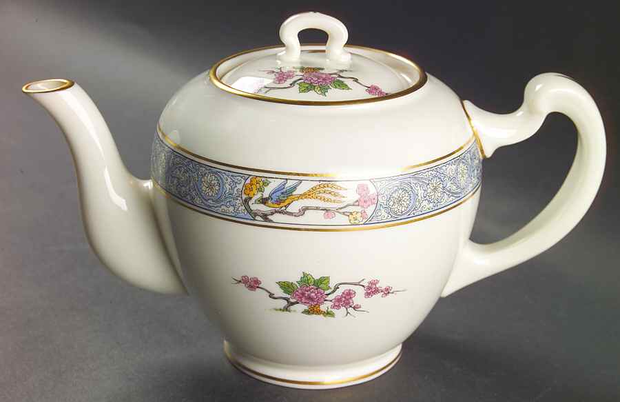 Ming-Birds (Older, Cream, Black Green Stamp) Shape 522 Teapot & Lid by Lenox-1