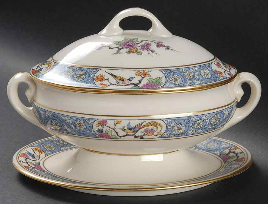 Ming-Birds (Older, Cream, Black Green Stamp) Sauce Boat & Lid by Lenox-1