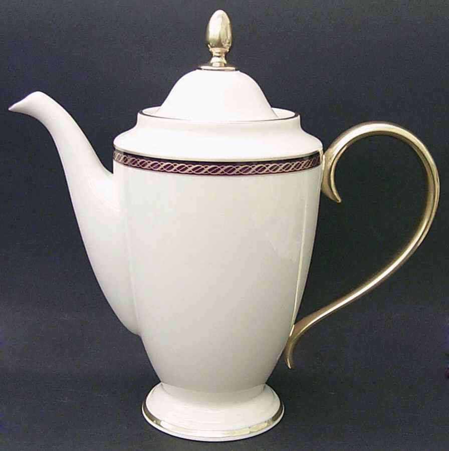 Monroe 1999 Shape Coffee Pot & Lid by Lenox-1