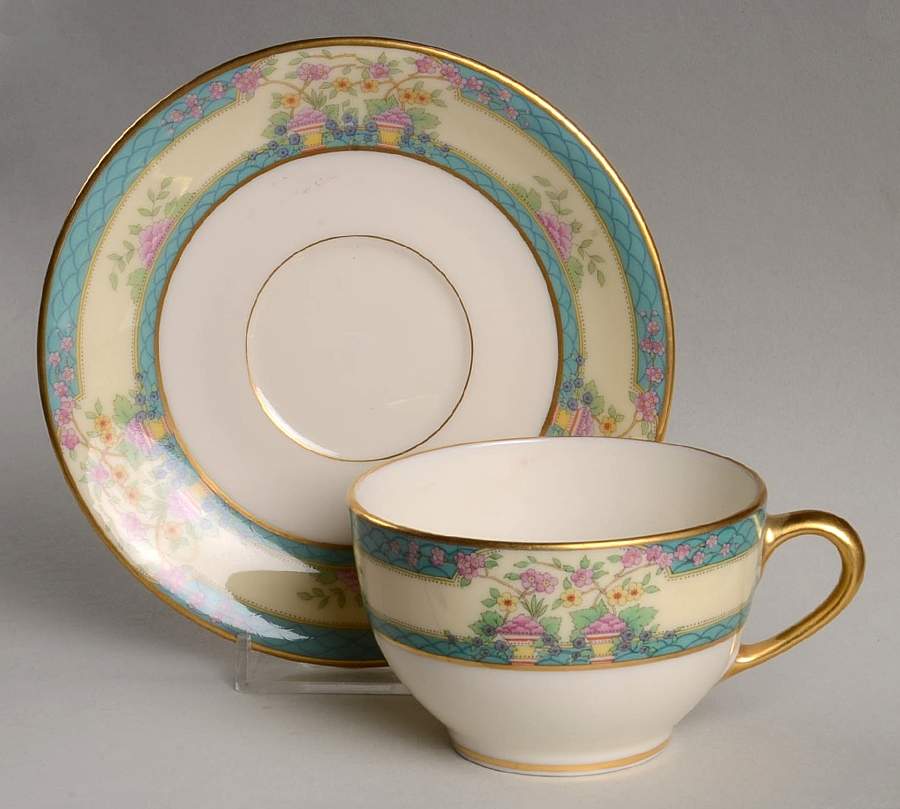 Monticello (Older Green) Flat Cup & Saucer Set by Lenox-1